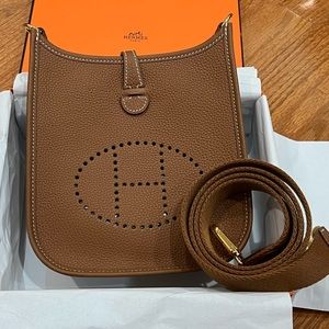 Hermes Evelyn TPM ( Size 16) in Gold with Gold Hardware